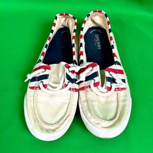 EUC Sperry Women’s White Boat Shoes with Blue and Red Trim. Size 9.5